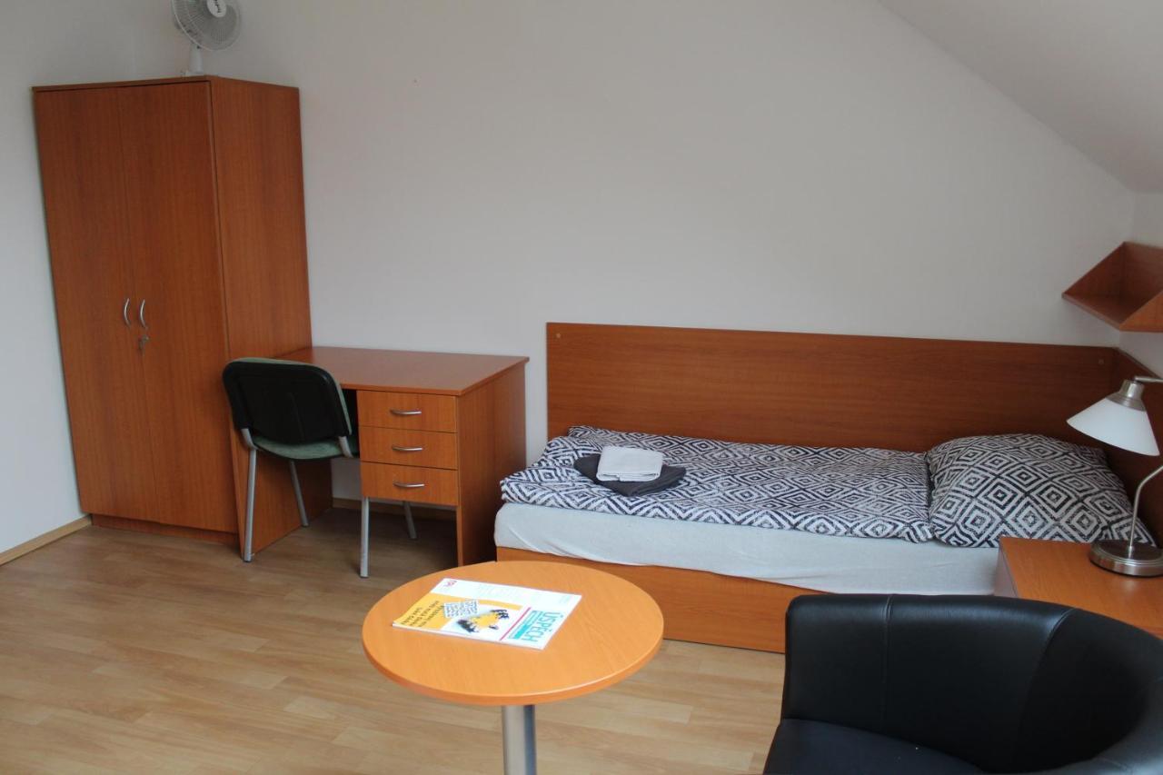 Ubytovani Na Spejcharu, Zelevcice 斯安尼 外观 照片